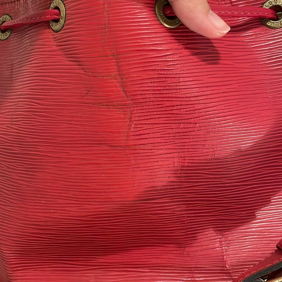 Louis Vuitton Red Epi Leather Noé - Bucket/Boho Bag - Picture 7 of 9